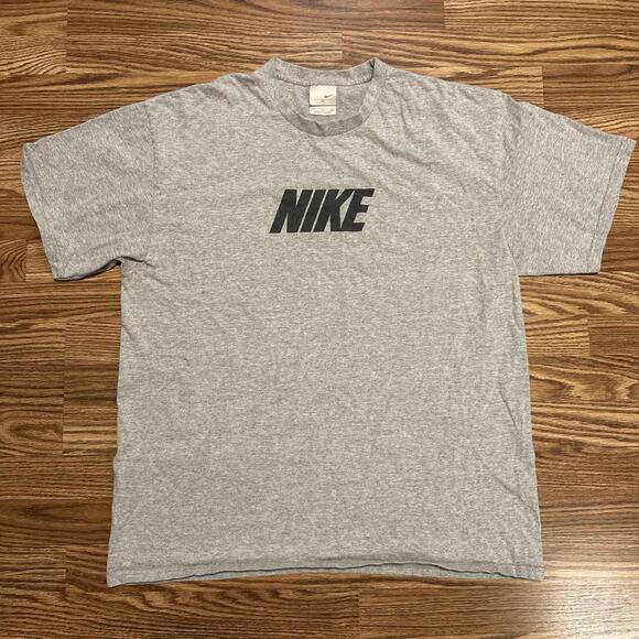 NIKE Shirt Mens XL Gray Short Sleeve T-Shirt Y2K Cotton Blend Center Logo - Picture 1 of 6